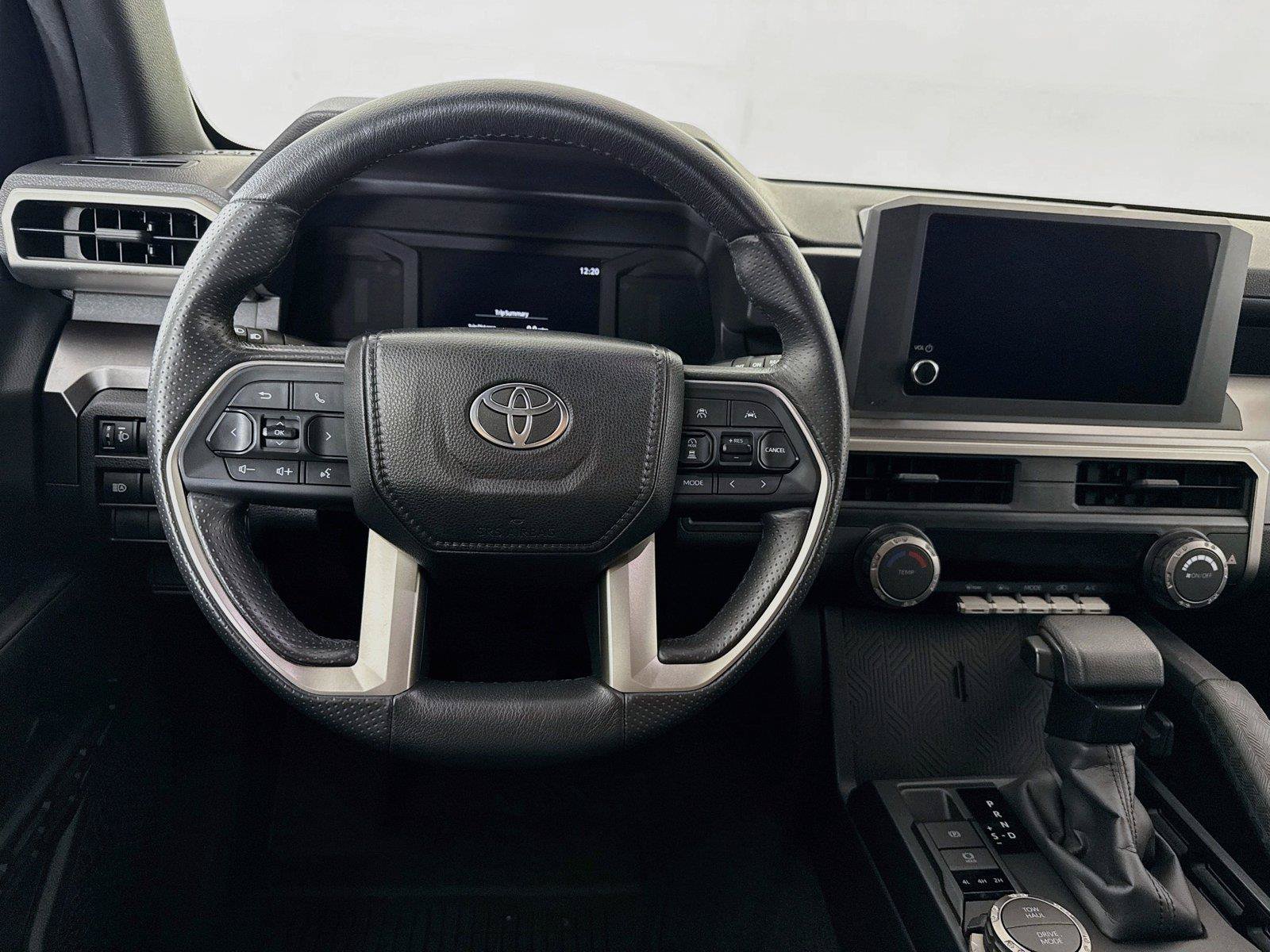 Certified 2025 Toyota 4Runner SR5 AWD/4WD image 29