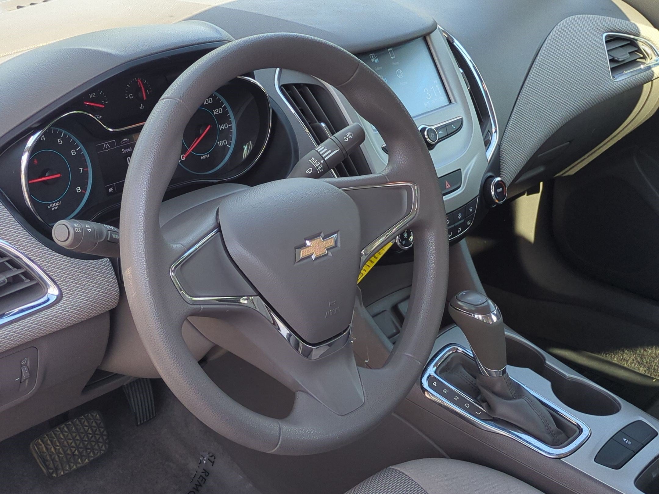 Used 2018 Chevrolet Cruze LS FWD image 18