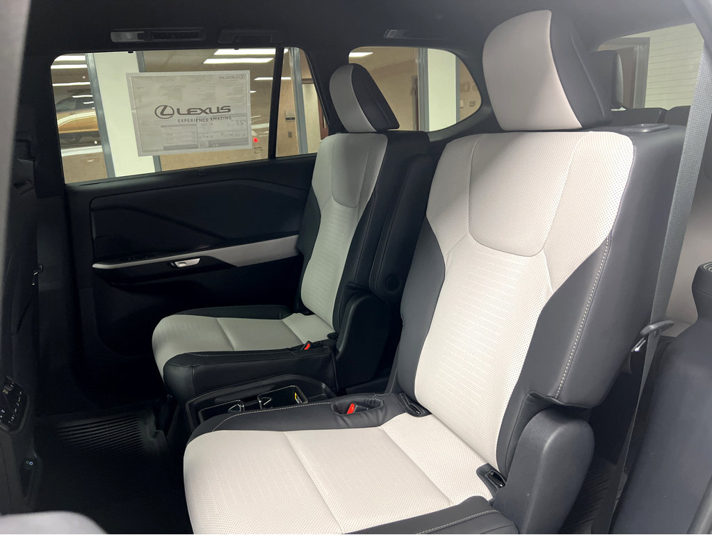 New 2026 Lexus TX 500h AWD w/ Technology Package image 19