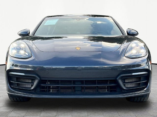 Used 2021 Porsche Panamera RWD image 2