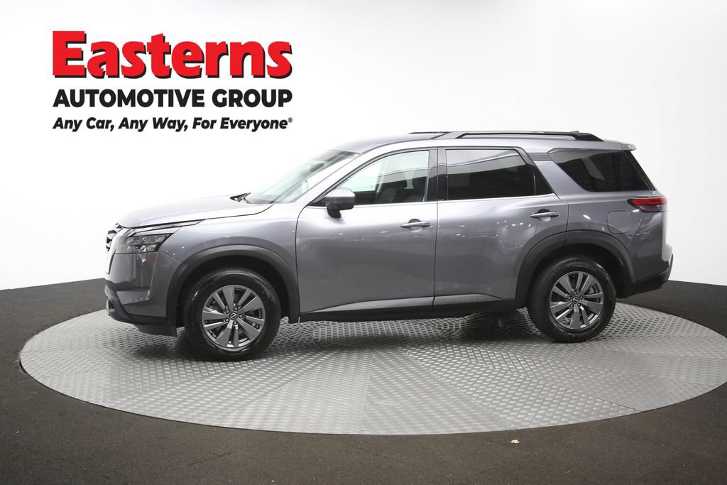 Used 2025 Nissan Pathfinder SV FWD image 59