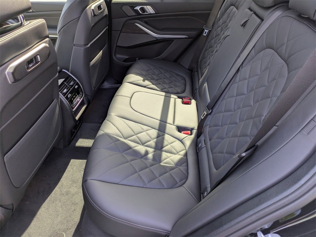 New 2026 BMW X5 sDrive40i w/ M Sport Package image 7