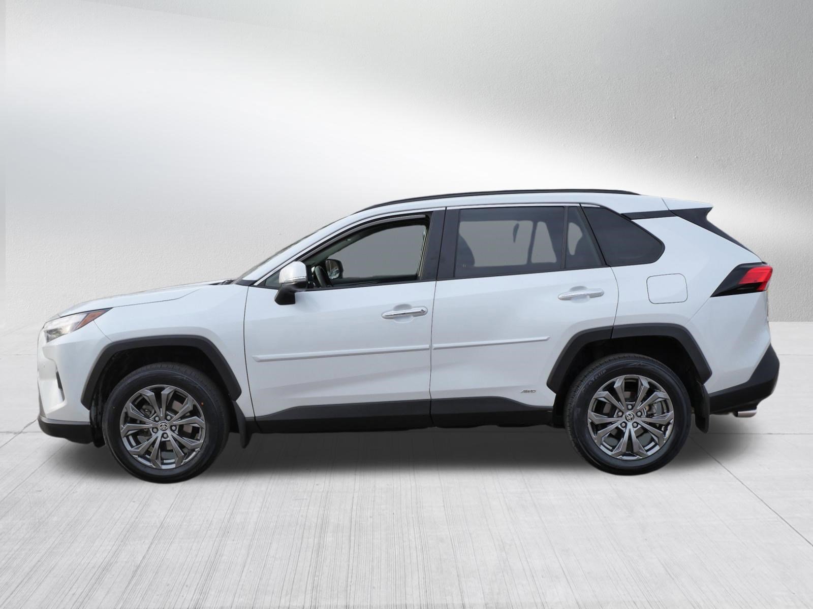Used 2023 Toyota RAV4 Limited w/ Limited Grade Weather Package AWD/4WD image 4