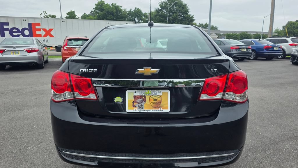 Used 2016 Chevrolet Cruze LT FWD image 6