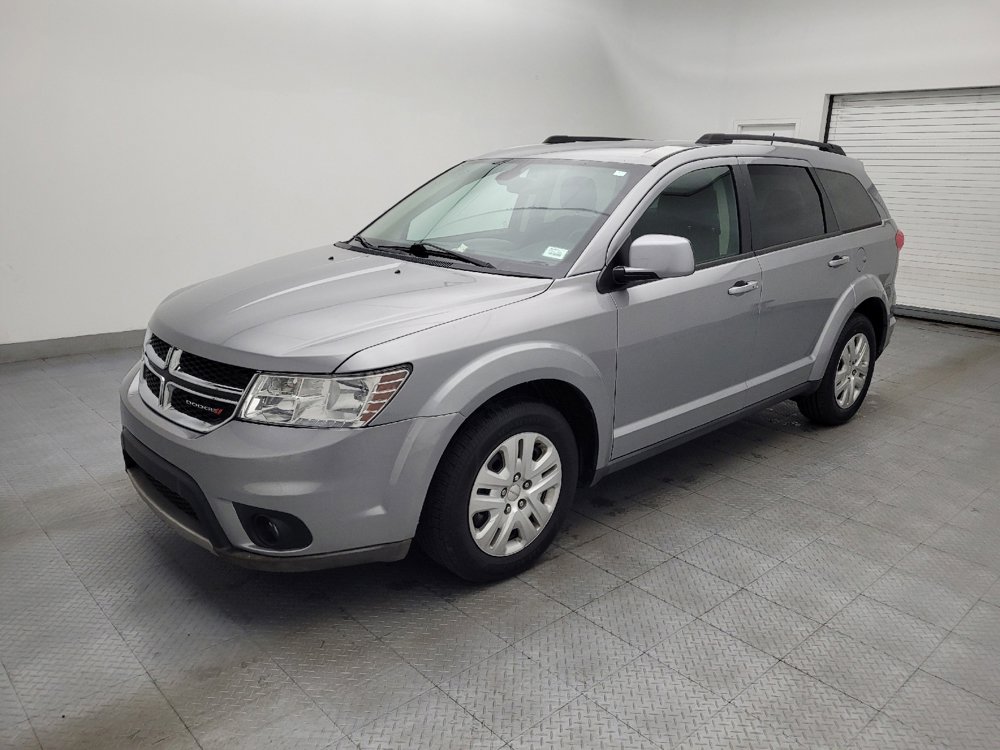 Used 2019 Dodge Journey SE FWD image 2