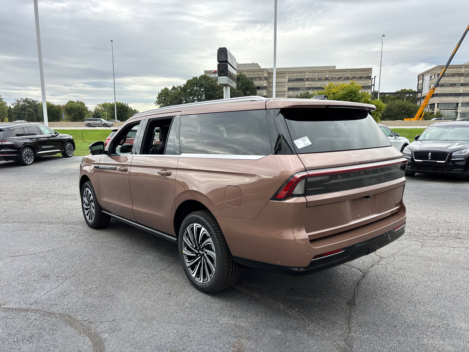 New 2025 Lincoln Navigator L Black Label image 5