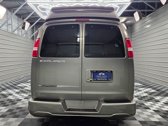 Used 2020 Chevrolet Express 2500 w/ Enhanced Convenience Package RWD image 7