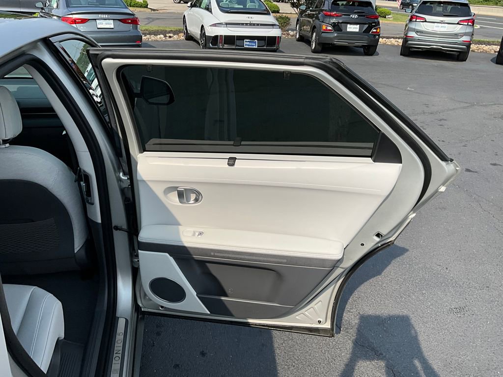 Used 2024 Hyundai Ioniq 5 Limited image 25