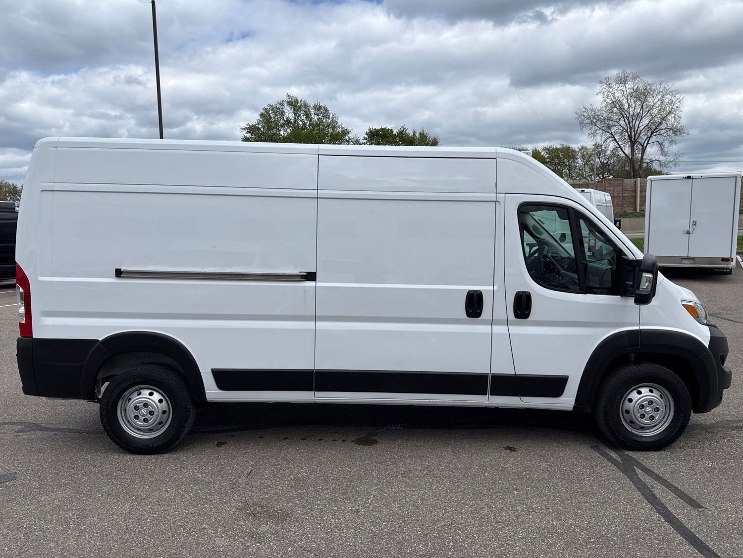 Used 2023 RAM ProMaster 2500 FWD image 6