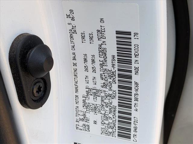 Used 2020 Toyota Tacoma TRD Off-Road AWD/4WD image 16