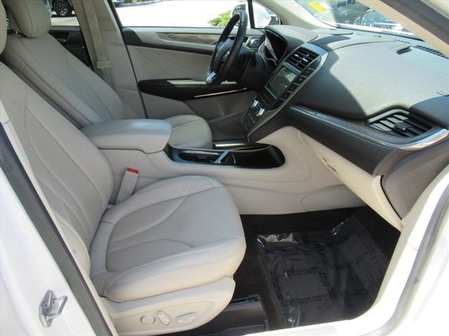Used 2018 Lincoln MKC Reserve image 9