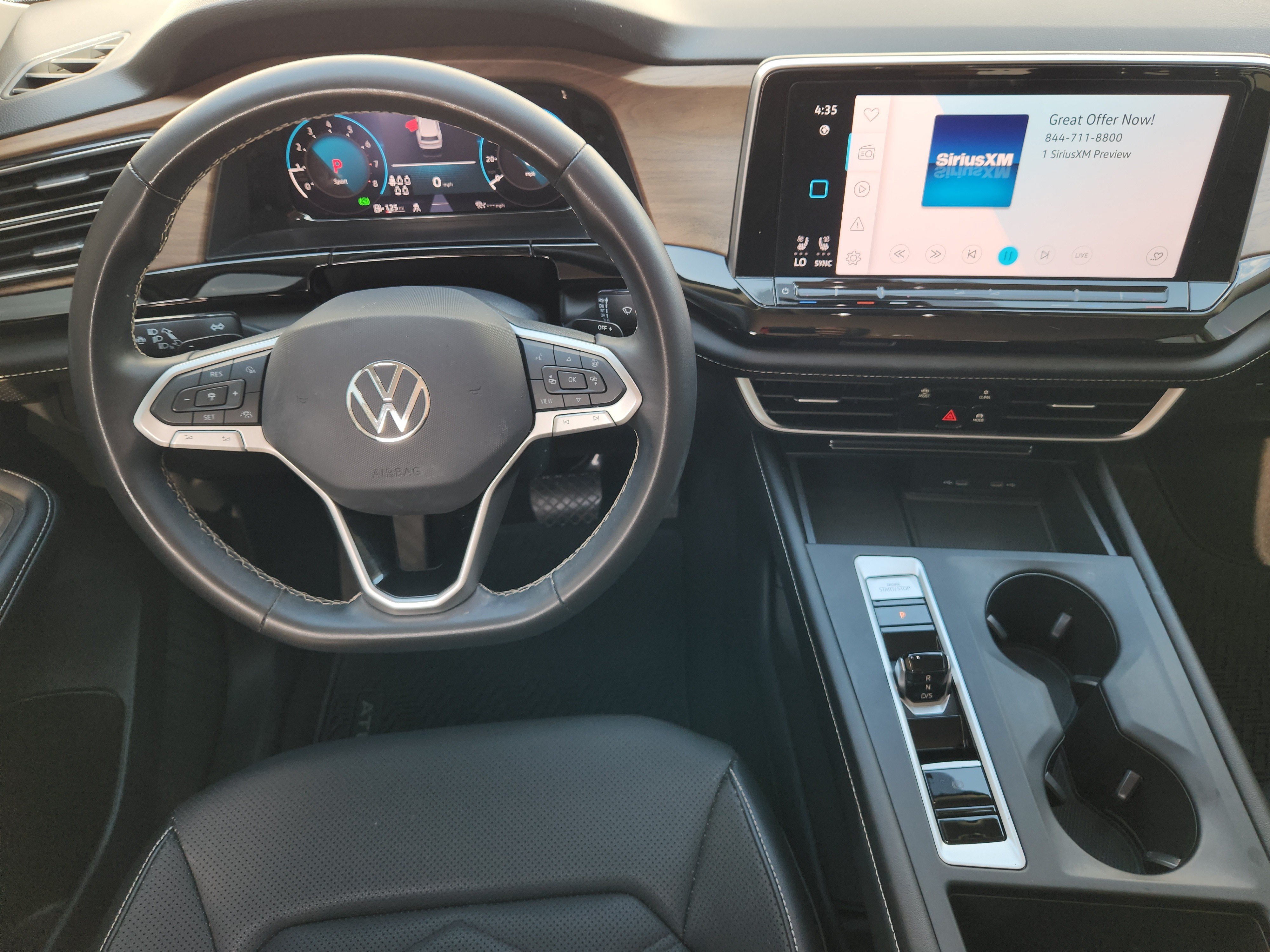 Used 2024 Volkswagen Atlas SE FWD image 28