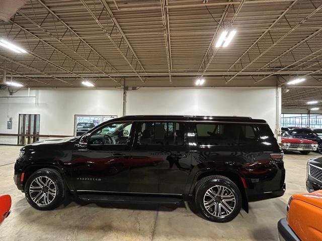 Used 2024 Jeep Wagoneer L 4WD w/ Premium Group I image 6
