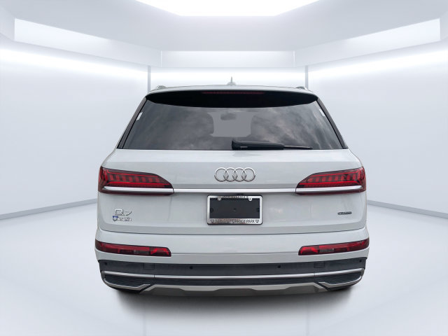 Used 2020 Audi Q7 2.0T Premium w/ Convenience Package AWD/4WD image 4