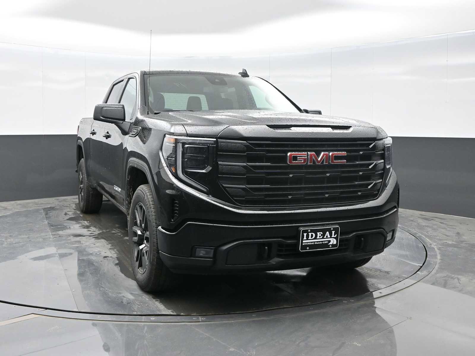 New 2026 GMC Sierra 1500 Elevation image 3