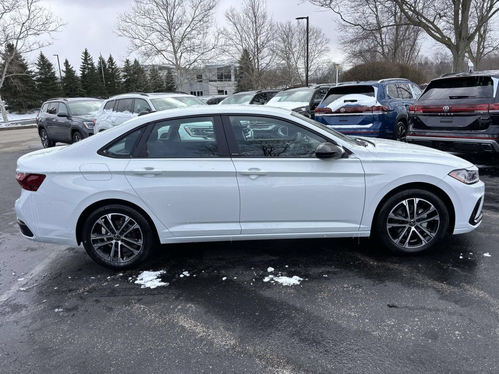 New 2026 Volkswagen Jetta Sport FWD image 4