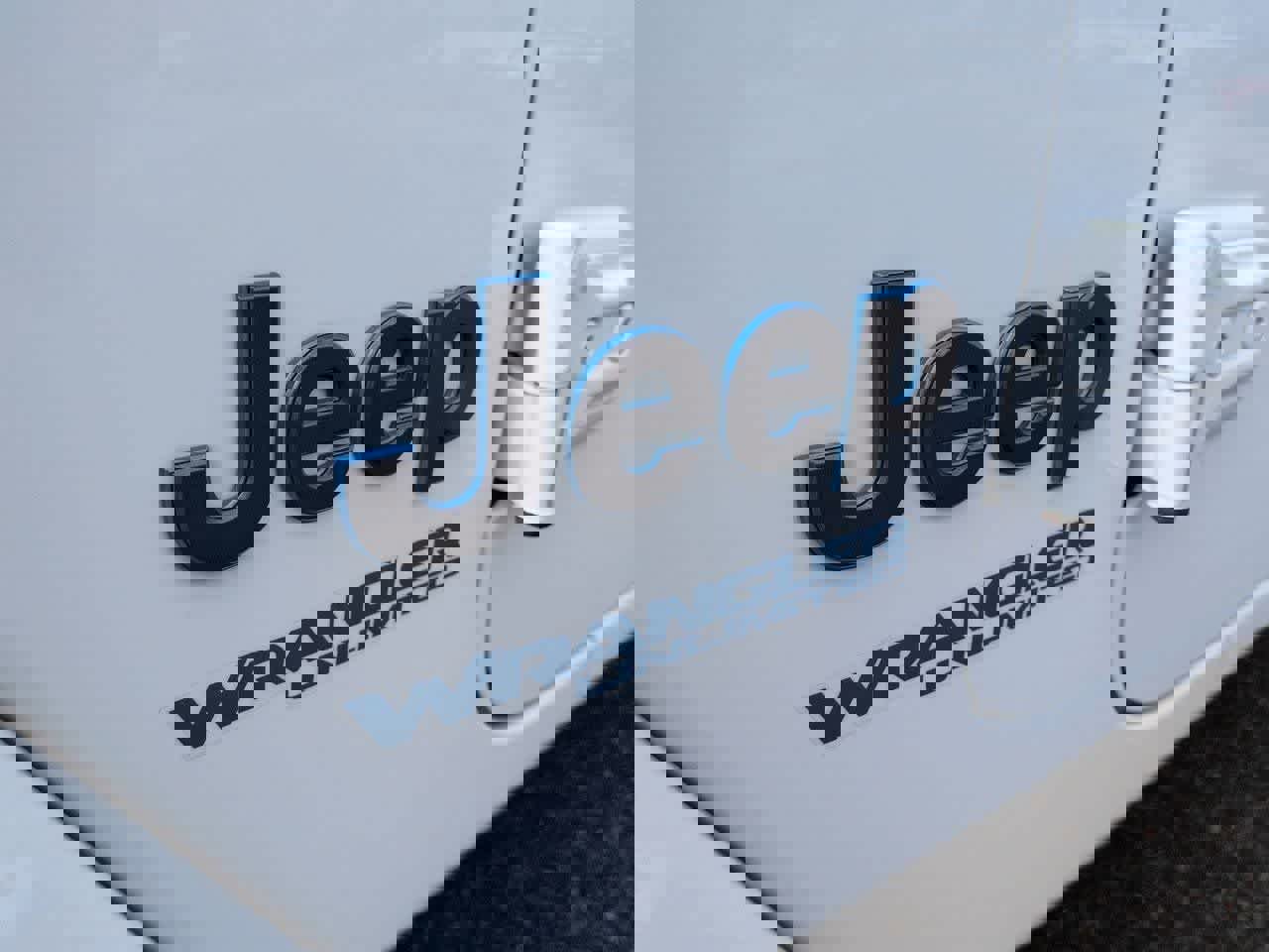 Used 2021 Jeep Wrangler Unlimited Rubicon 4xe w/ Cold Weather Group image 11