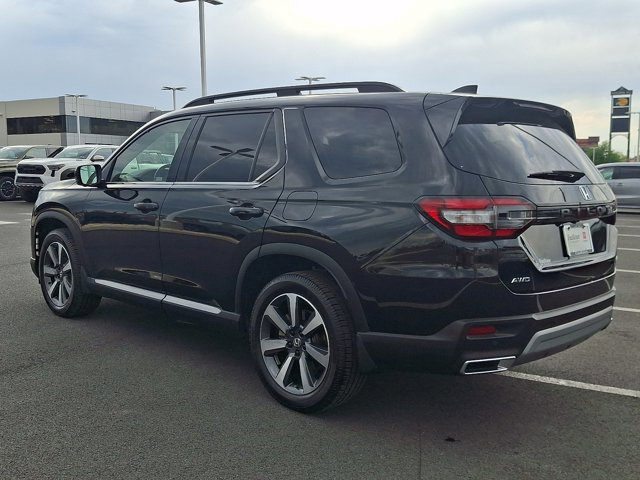 Used 2023 Honda Pilot Elite image 4