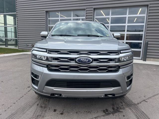 Used 2023 Ford Expedition Platinum image 2