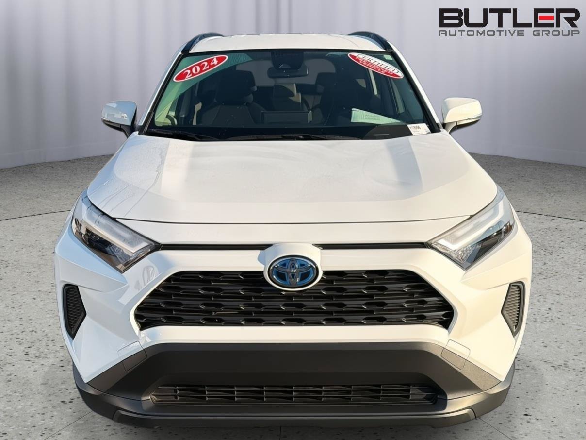 Certified 2024 Toyota RAV4 XLE AWD/4WD image 9