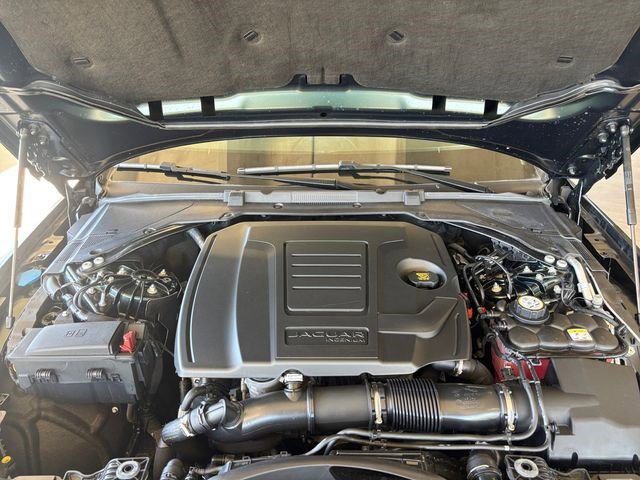 New 2024 Jaguar XF R-Dynamic SE AWD/4WD image 23