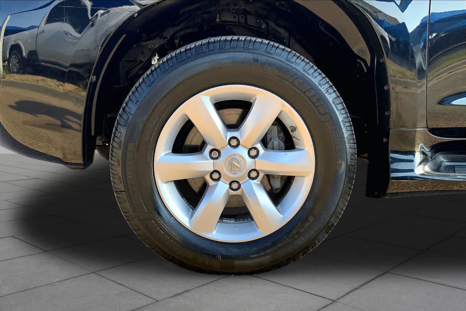 Used 2011 Lexus GX 460 w/ Comfort Plus Pkg AWD/4WD image 10