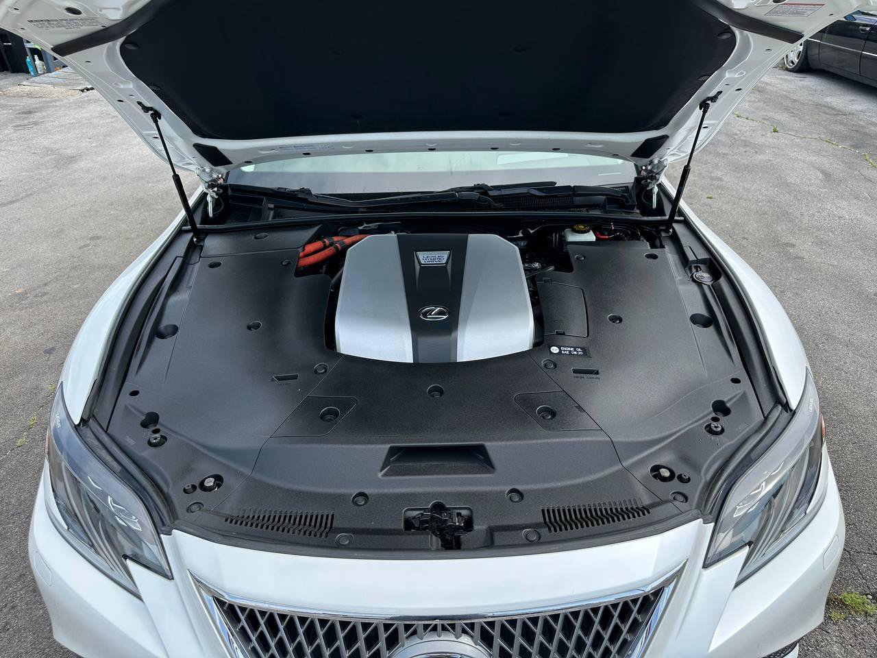 Used 2018 Lexus LS 500h AWD w/ Luxury Package image 53