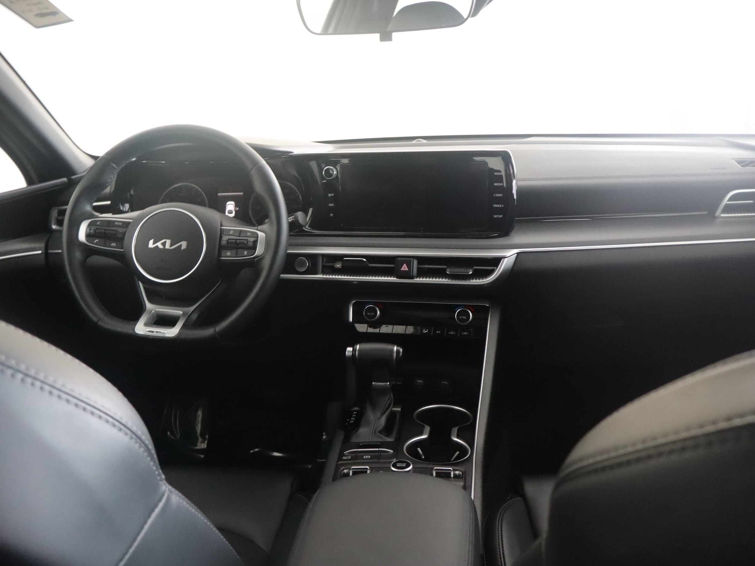 Used 2024 Kia K5 GT-Line image 2