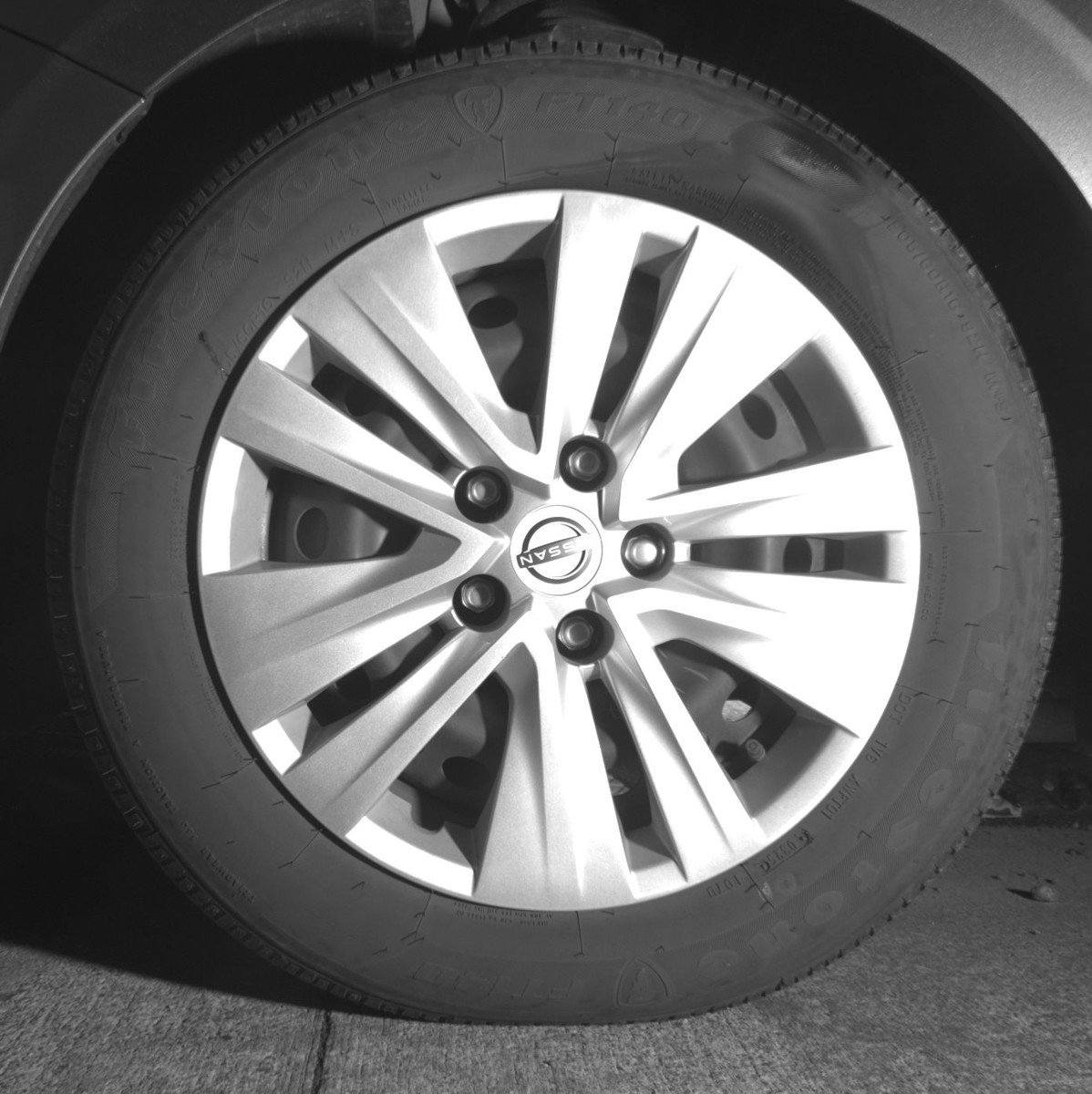 Used 2025 Nissan Sentra S image 12