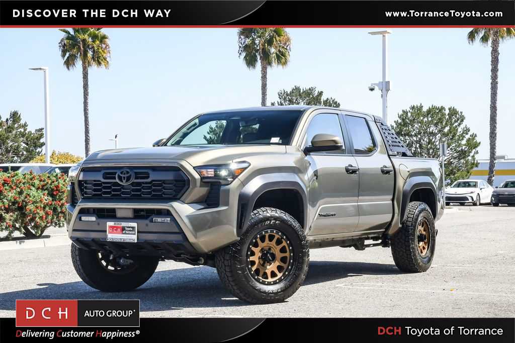 Used 2024 Toyota Tacoma TRD Off-Road w/ TRD Off Road Upgrade Package AWD/4WD image 1