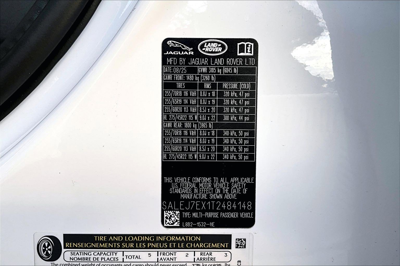 New 2026 Land Rover Defender 110 S image 13