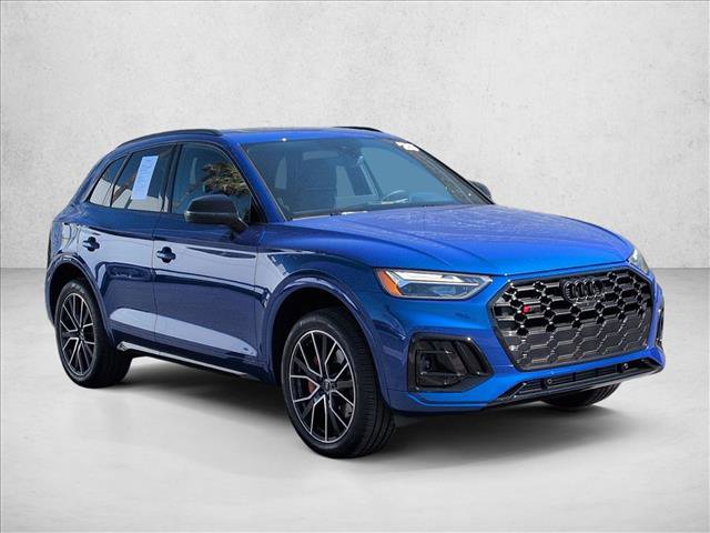 Used 2025 Audi SQ5 Premium Plus w/ Premium Plus Package video 3