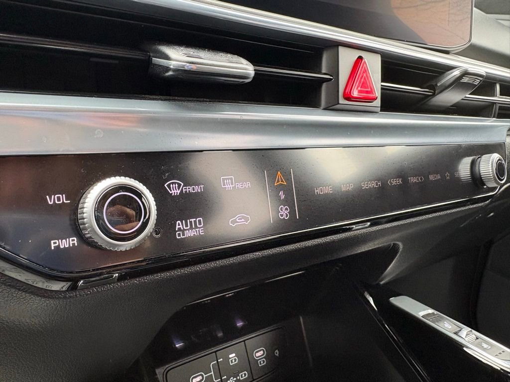 Used 2024 Kia Sorento SX Prestige image 33