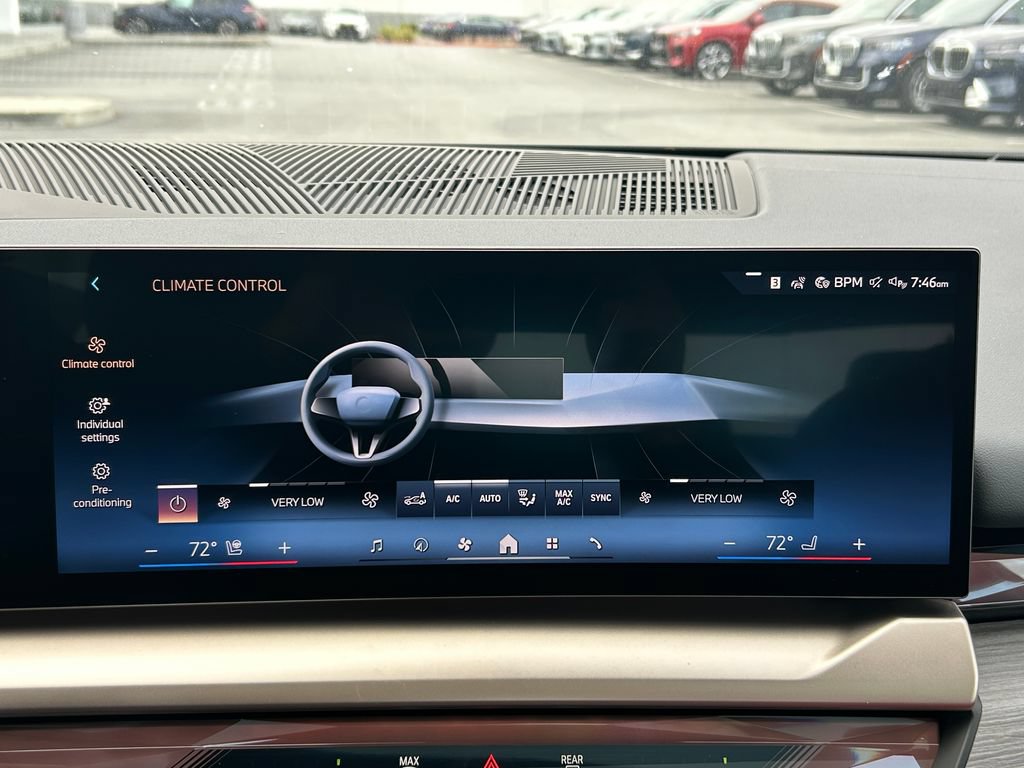 New 2027 BMW i5 eDrive40 w/ Executive Package RWD image 24
