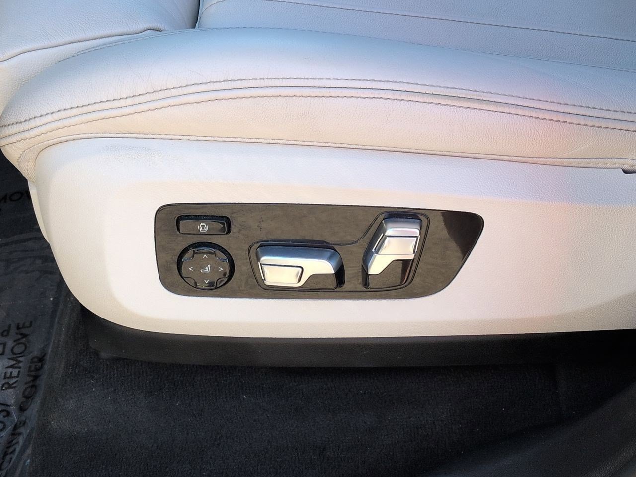 Used 2022 BMW X5 sDrive40i w/ M Sport Package image 21