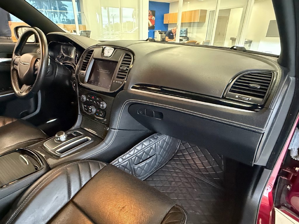 Used 2023 Chrysler 300 C RWD image 17