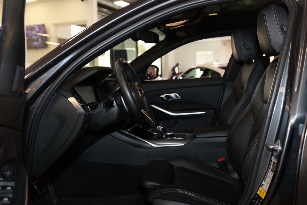 Used 2022 BMW M340i xDrive w/ Driving Assistance Package image 10