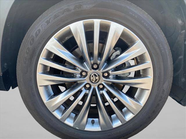 Used 2026 Toyota Highlander Platinum AWD/4WD image 15