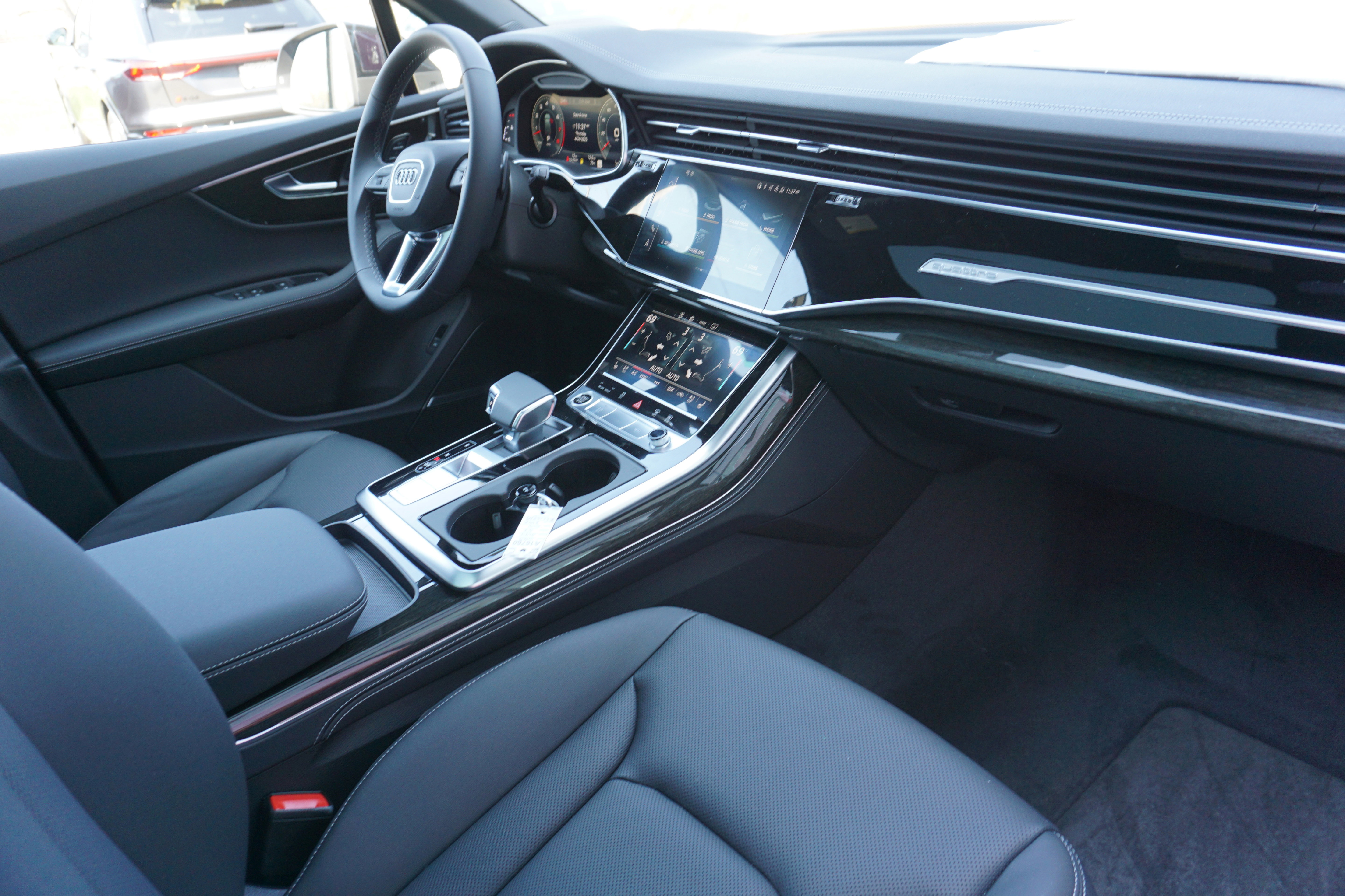 New 2025 Audi Q7 3.0T Premium Plus image 15