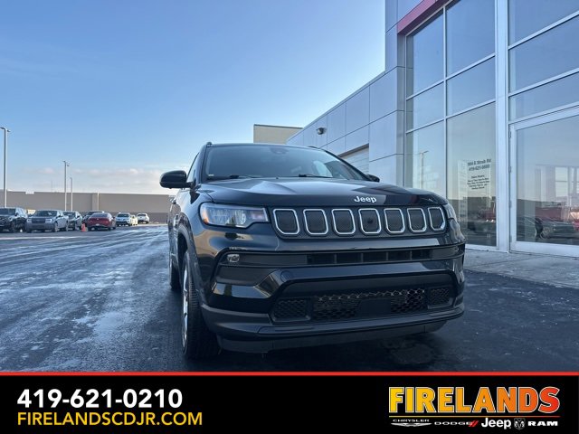 Used 2022 Jeep Compass Latitude image 2