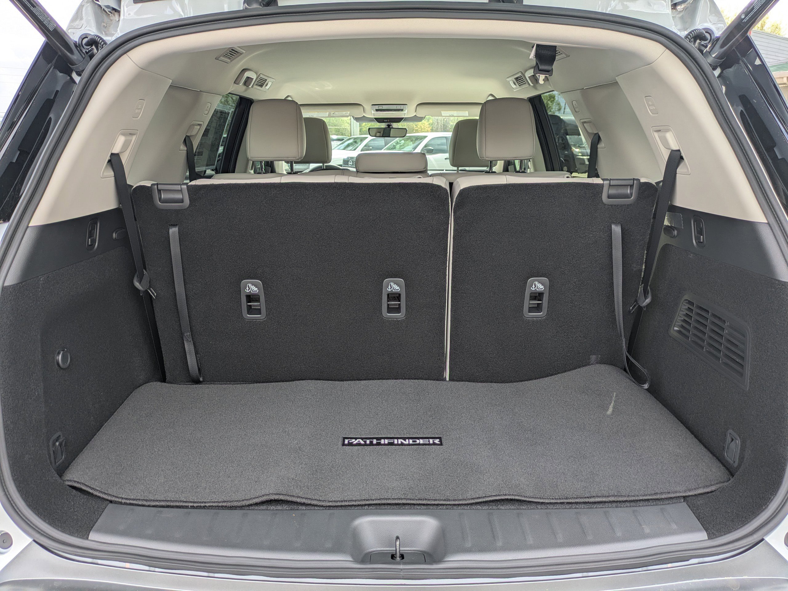 New 2026 Nissan Pathfinder SL FWD image 13