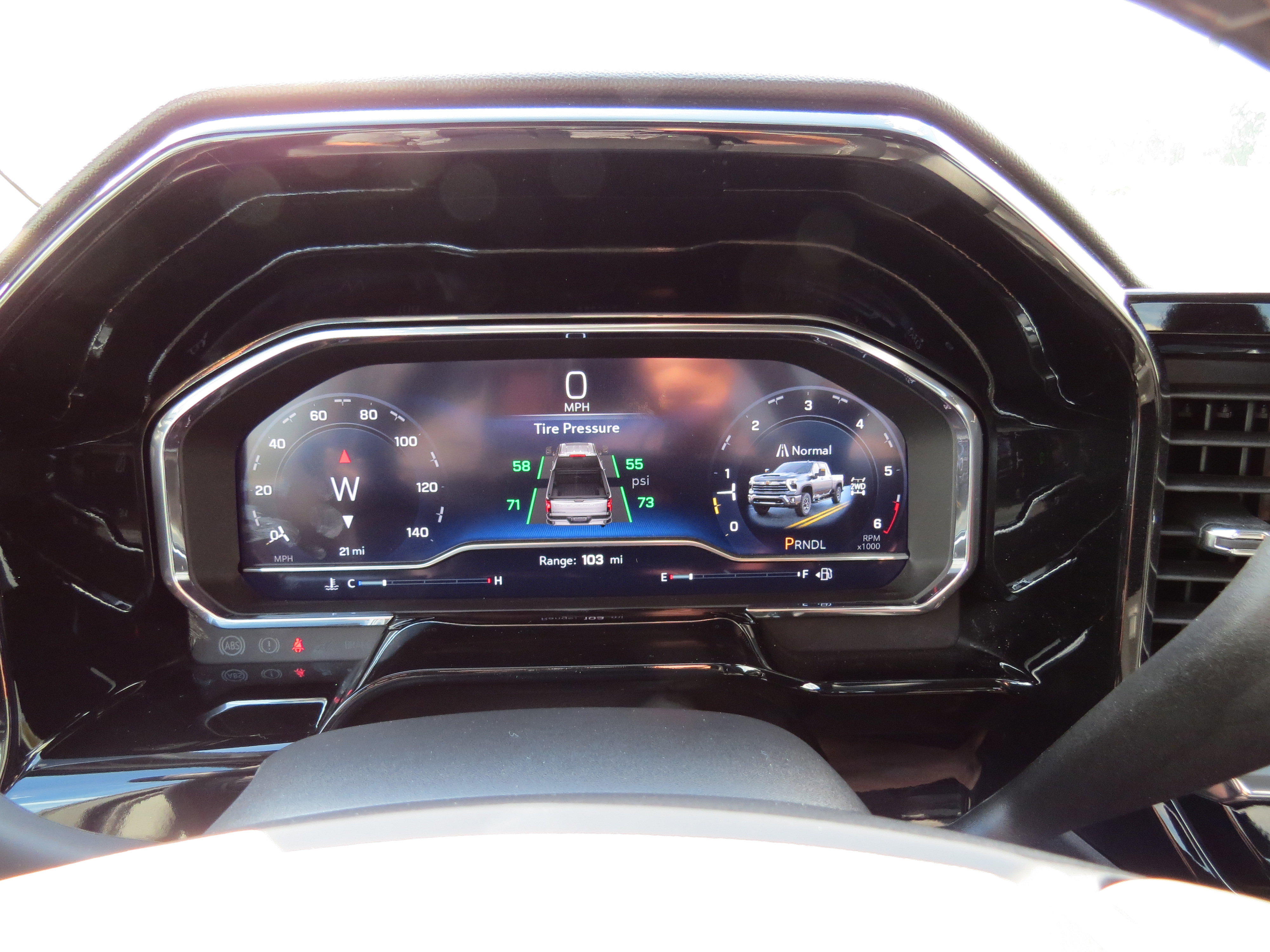 Used 2025 Chevrolet Silverado 2500 LT w/ Convenience Package image 25