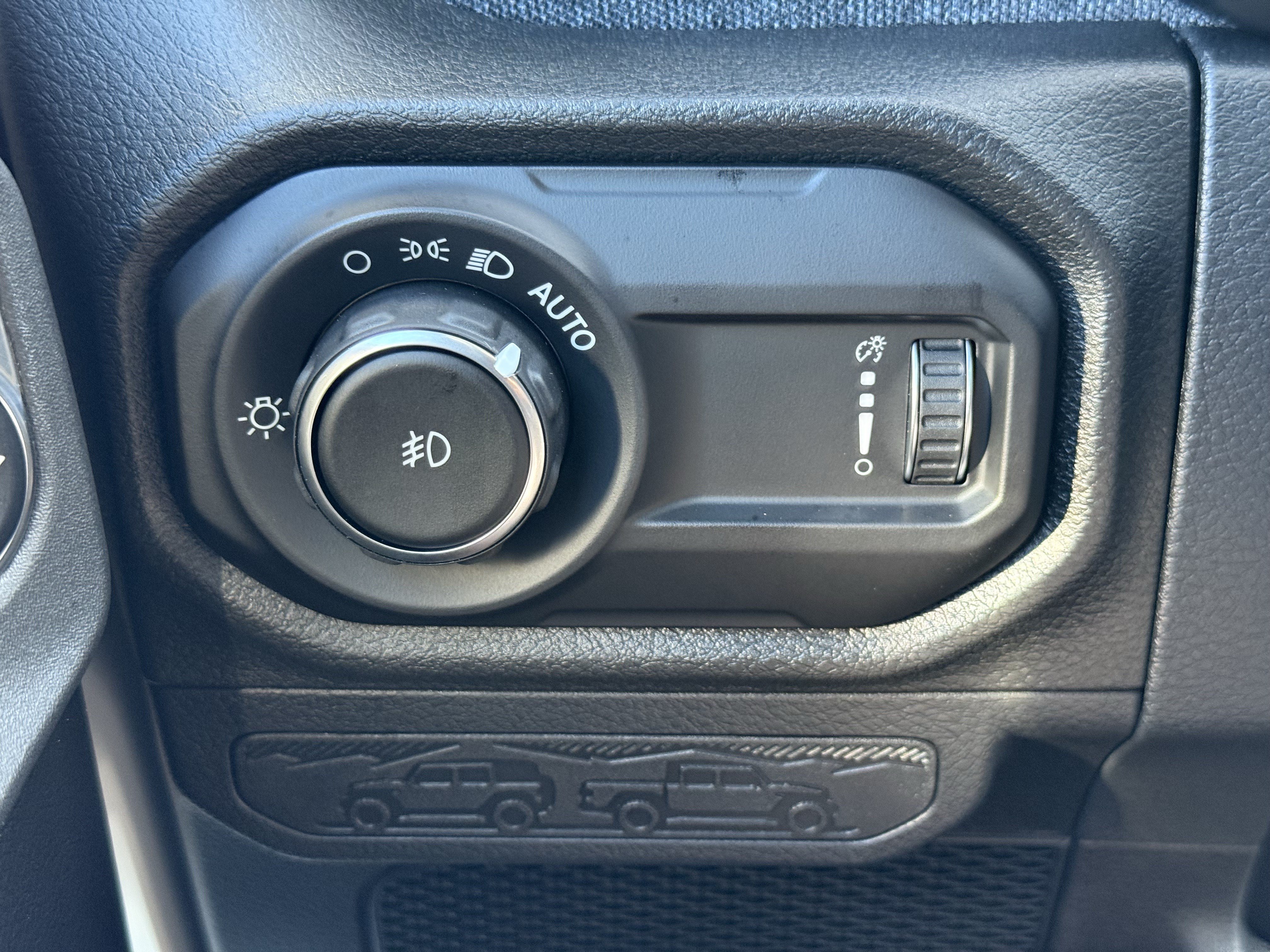 Used 2026 Jeep Wrangler Unlimited Sport w/ Dual Top Group AWD/4WD image 27