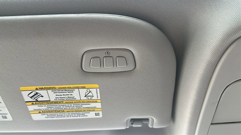 Used 2025 Ford Expedition Active AWD/4WD image 25