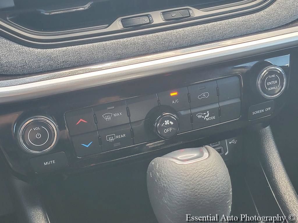 Certified 2022 Jeep Compass Sport AWD/4WD image 17
