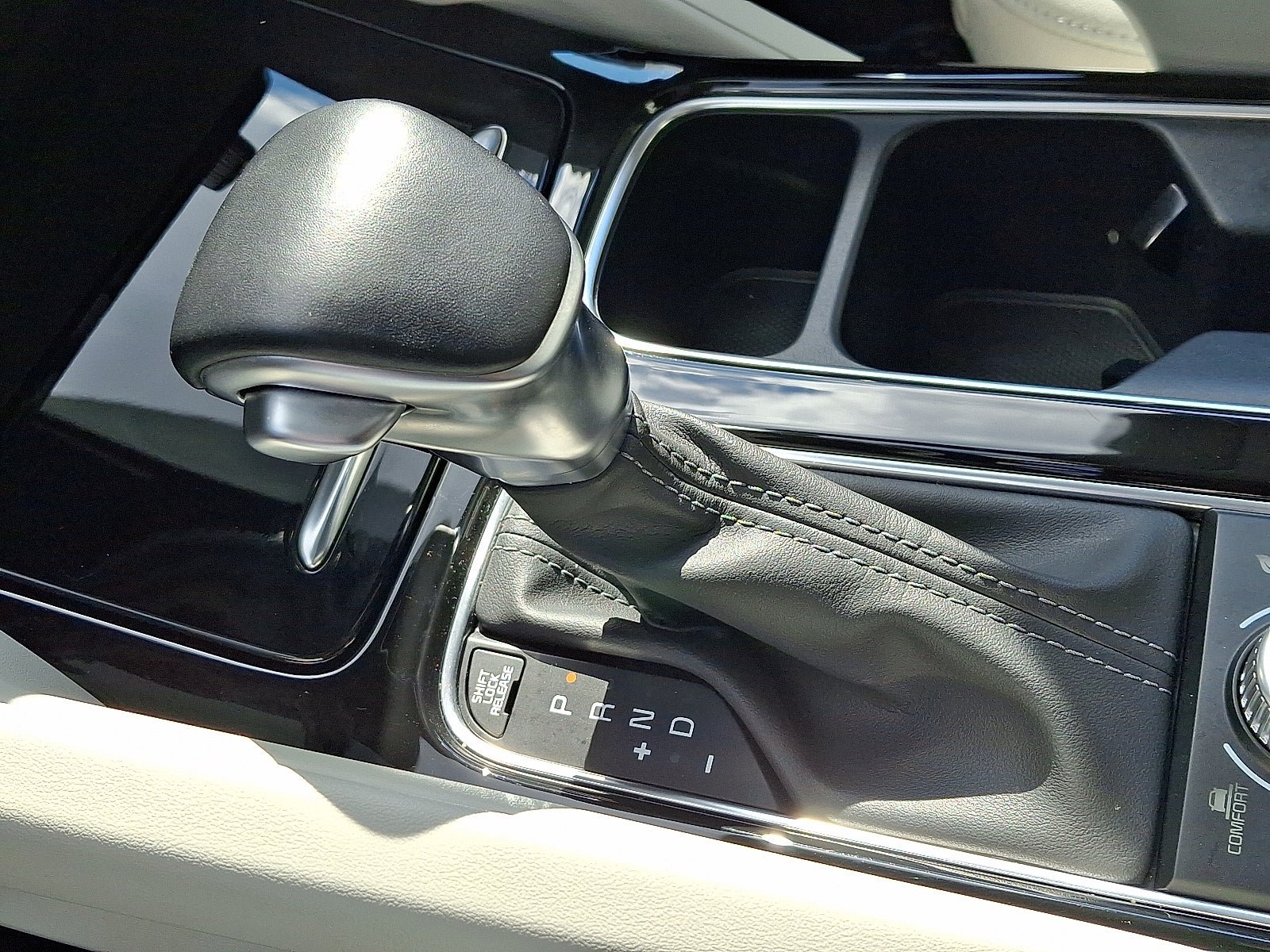 Used 2023 Kia Telluride S w/ S Sunroof Package AWD/4WD image 16