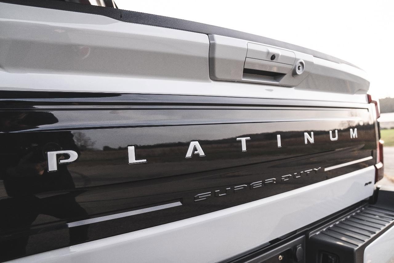 New 2026 Ford F450 Platinum w/ Platinum Plus Package image 5