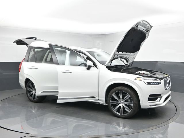Used 2024 Volvo XC90 B6 Plus w/ Protection Package Premier AWD/4WD image 26