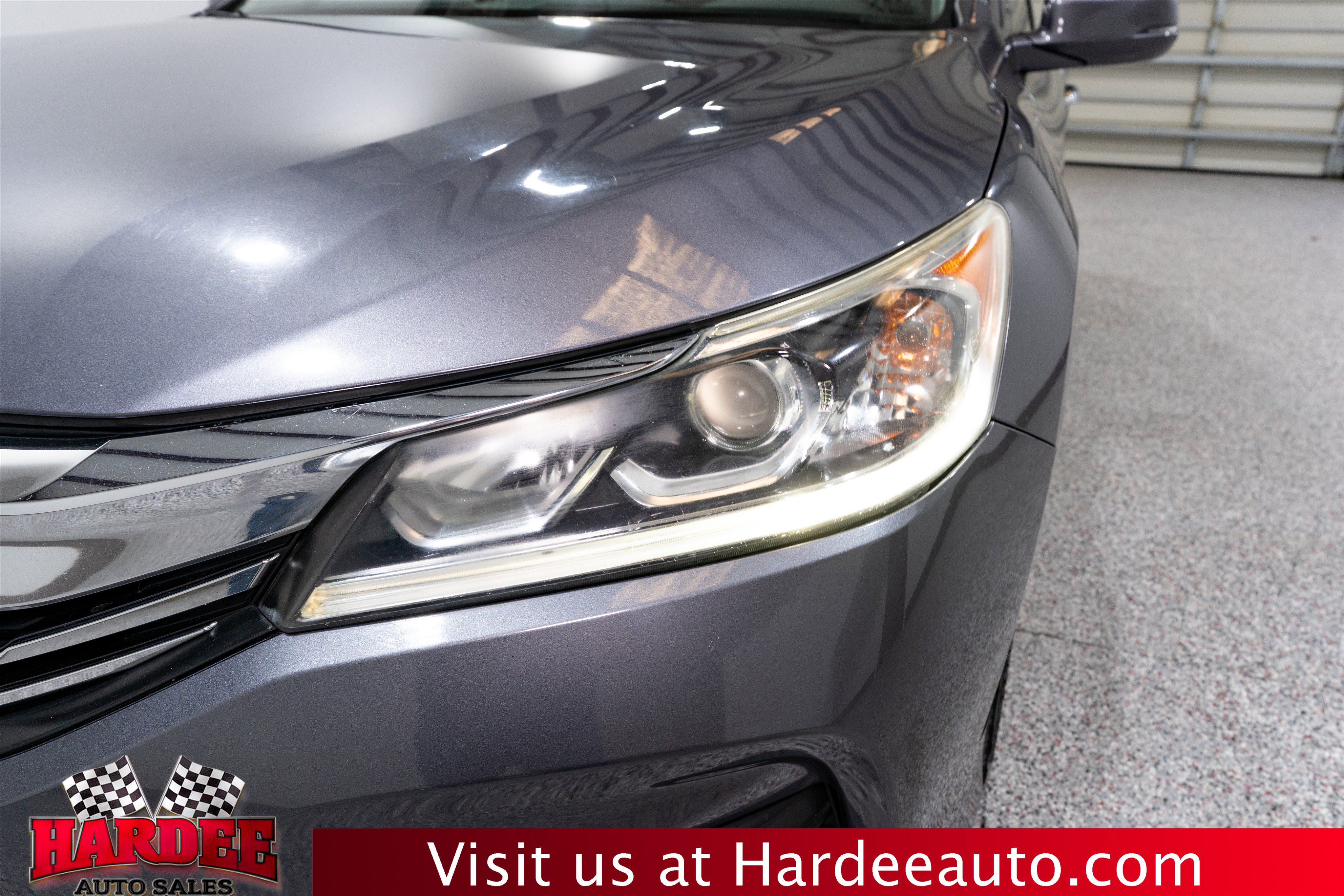 Used 2017 Honda Accord EX image 8