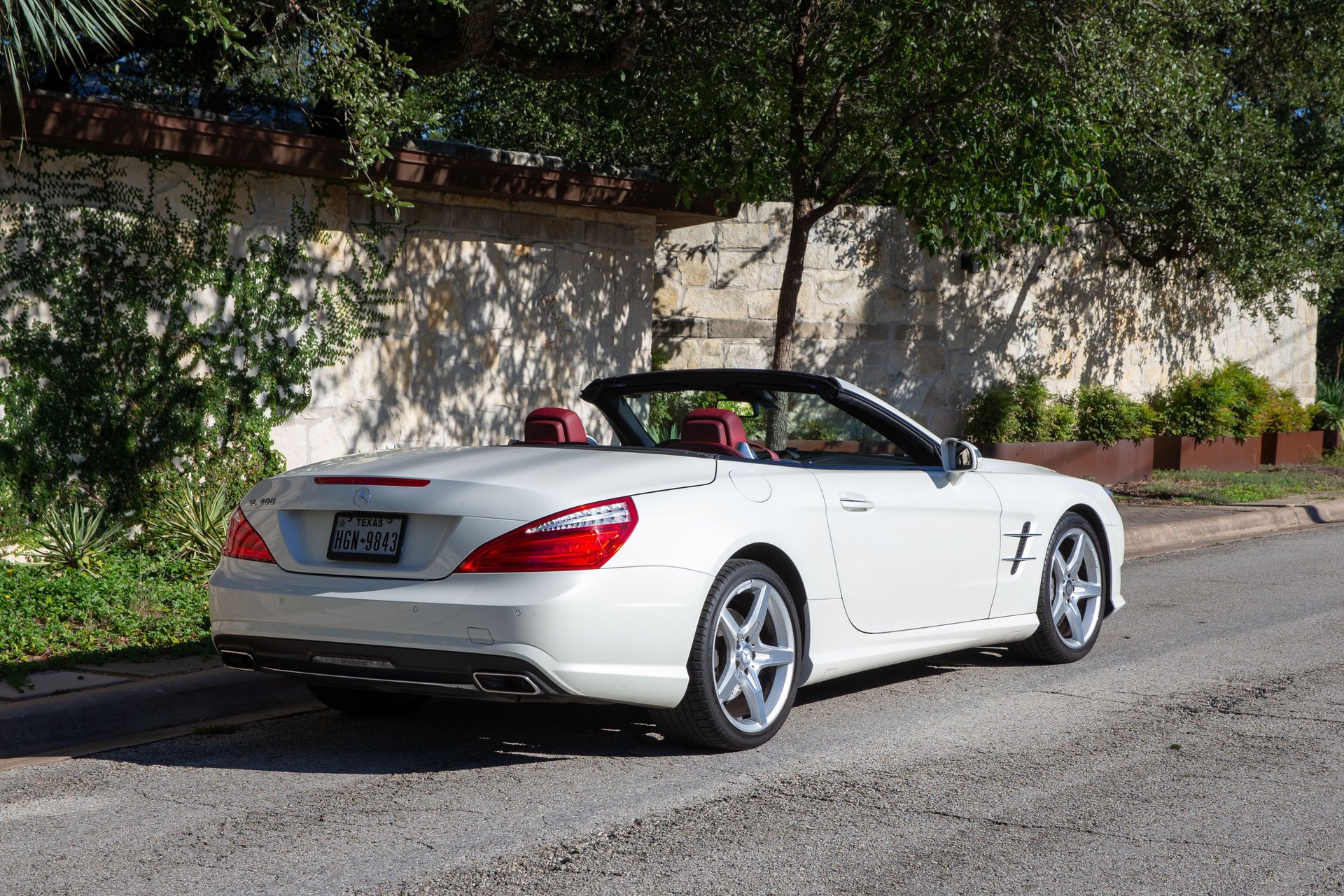 Used 2015 Mercedes-Benz SL 400 image 8